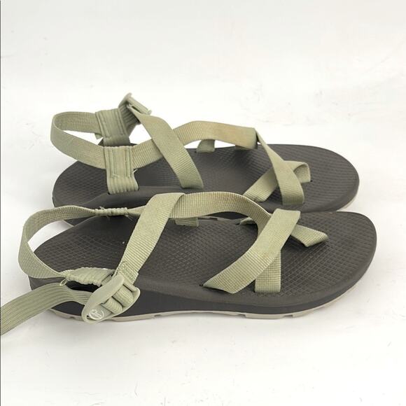 Chaco strappy hiking outdoor sandals sz 10 - Picture 1 of 10